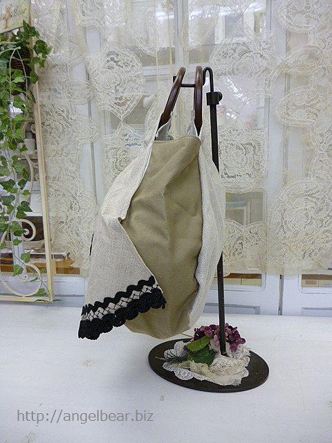 ヴェルル】イーラーショシュ風刺繍 木取っ手バッグ:BK | Angel