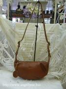 【Diu】ムーン型レザーバッグ　2WAYタイプ:BRW