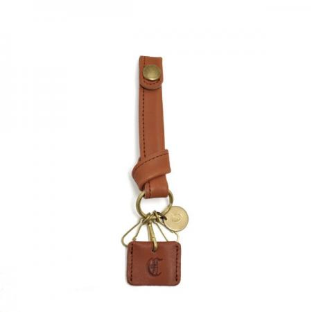 クレドラン　REVEN KEY STRAP:DARK CAMEL