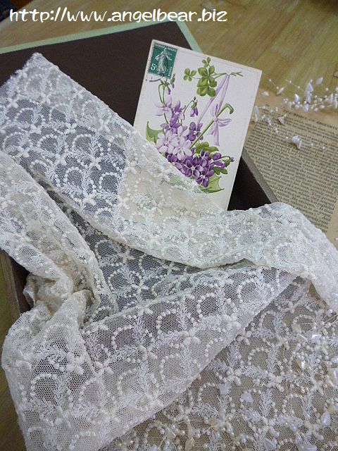 【クリアランスセール】アンティーク　チュールサークル刺繍レース 65x35cm*70%OFF