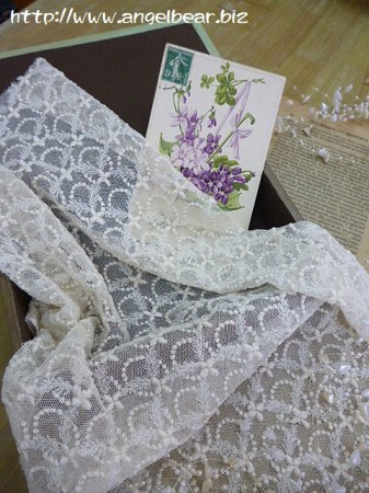 【クリアランスセール】アンティーク　チュールサークル刺繍レース 65x35cm*70%OFF