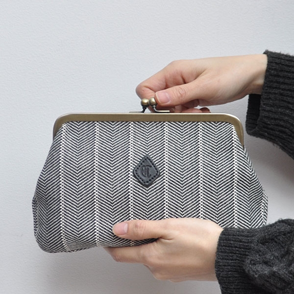 【クリアランスセール】クレドラン　ARO MULTI POUCH:BLACK*60%OFF