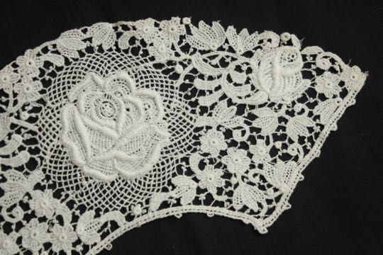 【クリアランスSALE】アンティーク　刺繍レース 付け襟 10x40cm　ホワイト*70%OFF