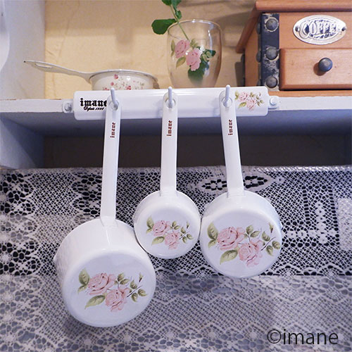 imane　ダイアナローズ・片手計量カップ200ml