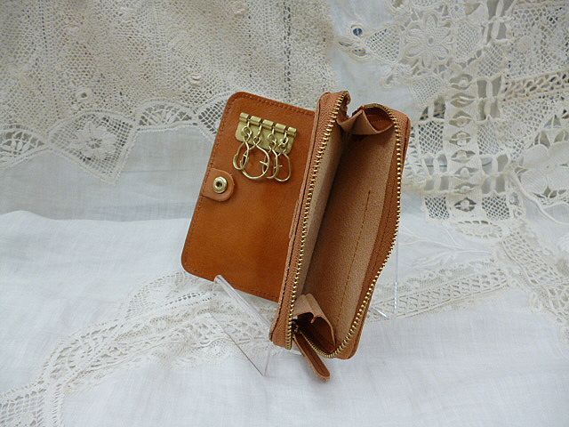 クレドラン　BLOU KEY COIN CASE:CAMEL